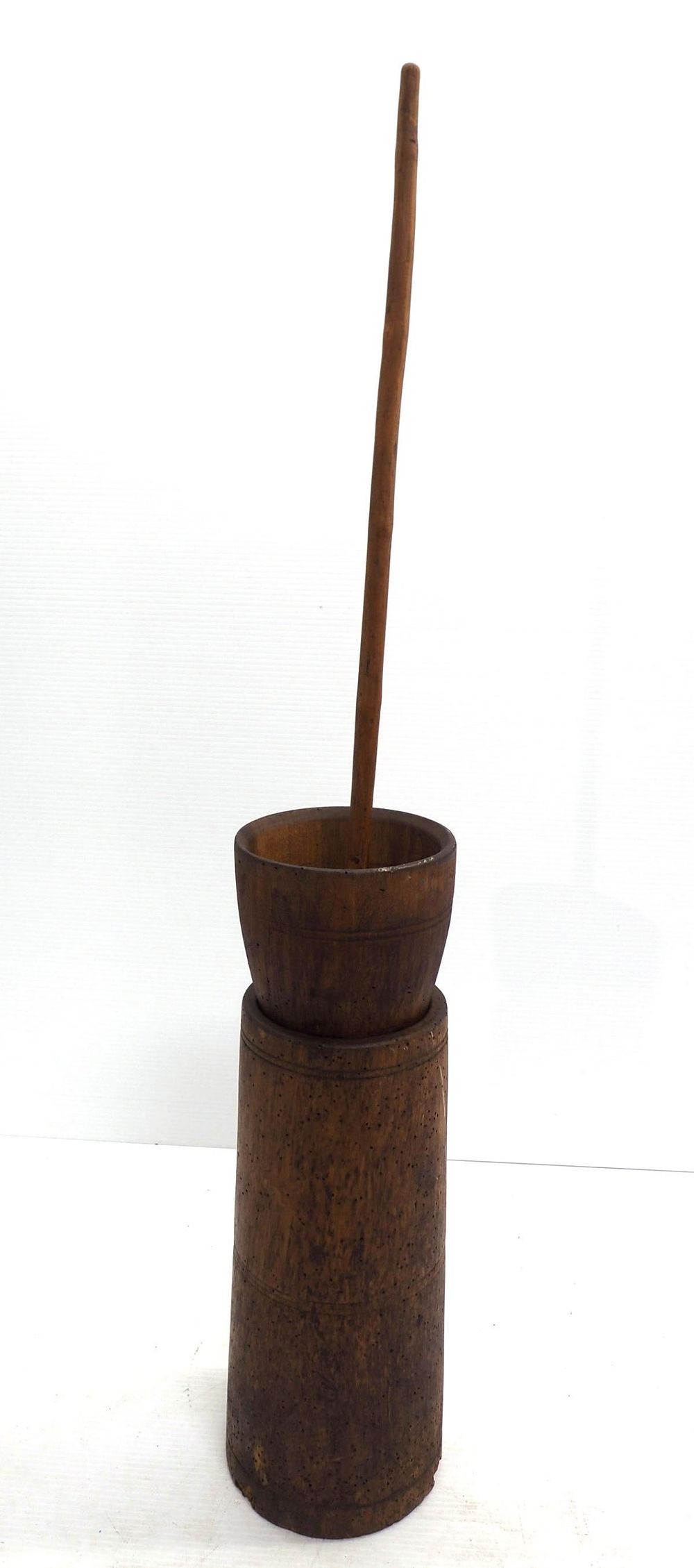 Lot 726: Primitive butter churn