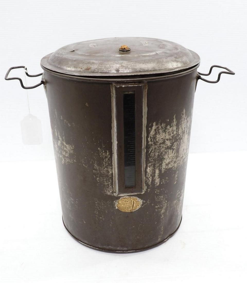 Lot 728: Universal milk can