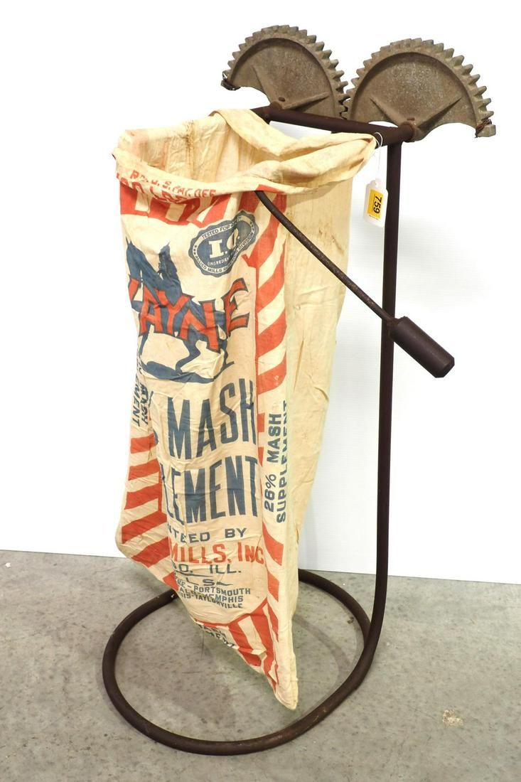 Lot 759: Floor model feed bagger, South Haven Michigan