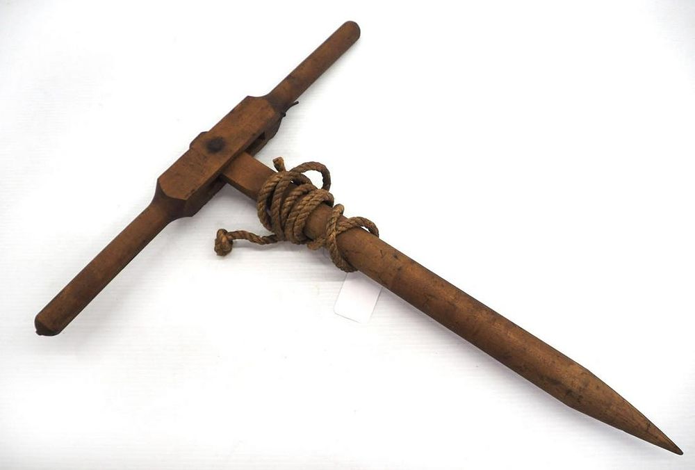 Lot 770: Wooden shock tie