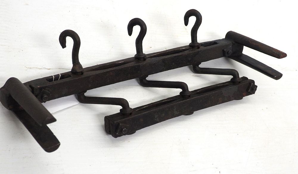 Lot 774: McMillan & Kant fence-mount rope maker