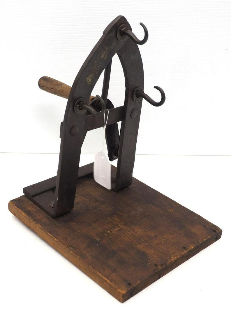 Lot 801: Hand-forged 3-strand rope maker
