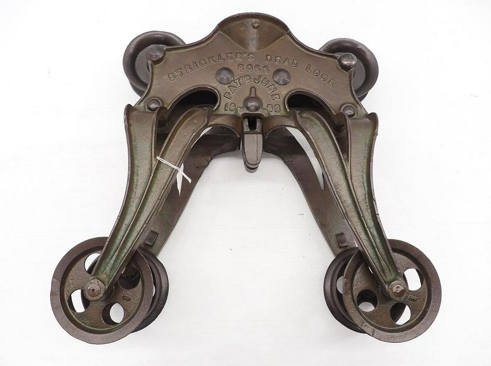 Lot 806: Stricklers Dead Lock Boss hay carrier