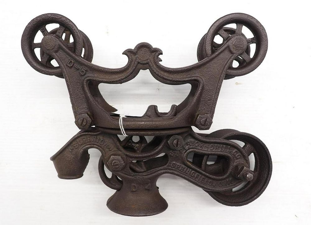 Lot 813: Superior Drill hay carrier