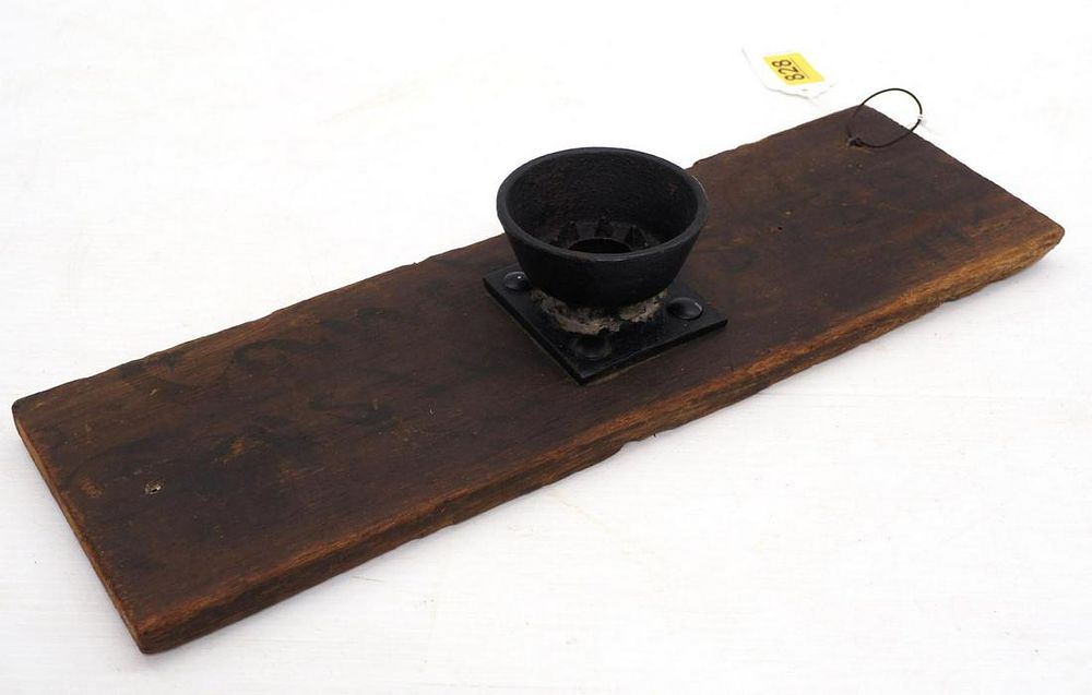 Lot 828: Corn nubber
