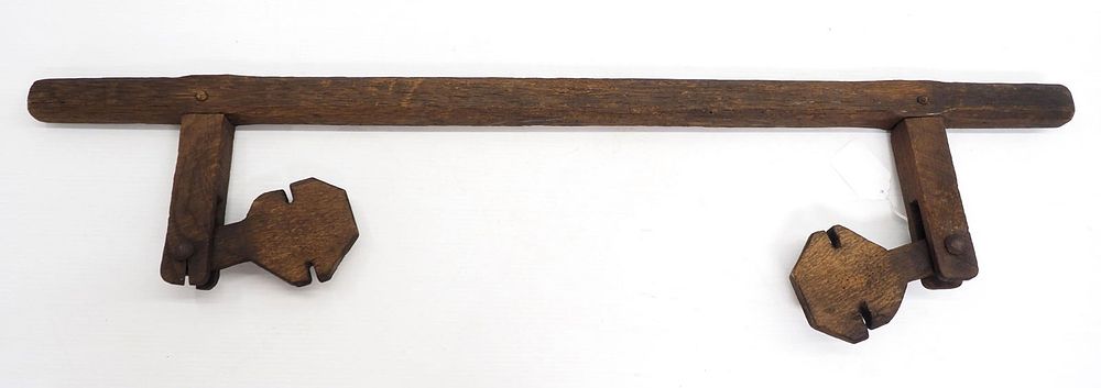 Lot 838: Primitive fence making tool