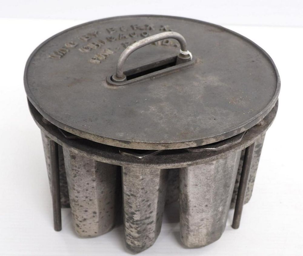 Lot 843: B&P popsicle or ice cream bar molds
