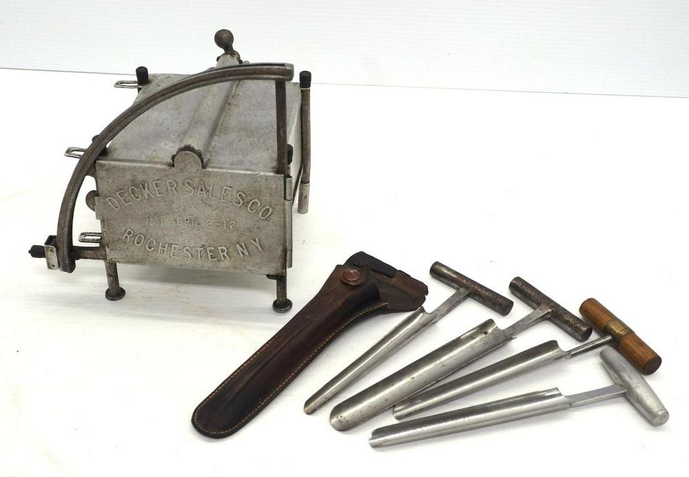Lot 869: (5) Dairy tools