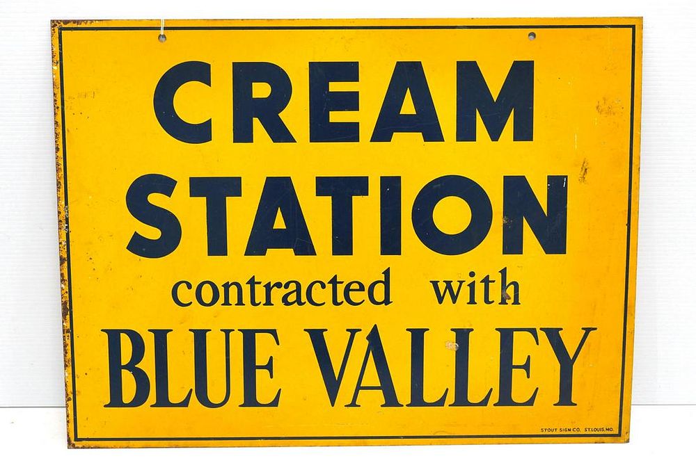 Lot 884: Cream Station sign