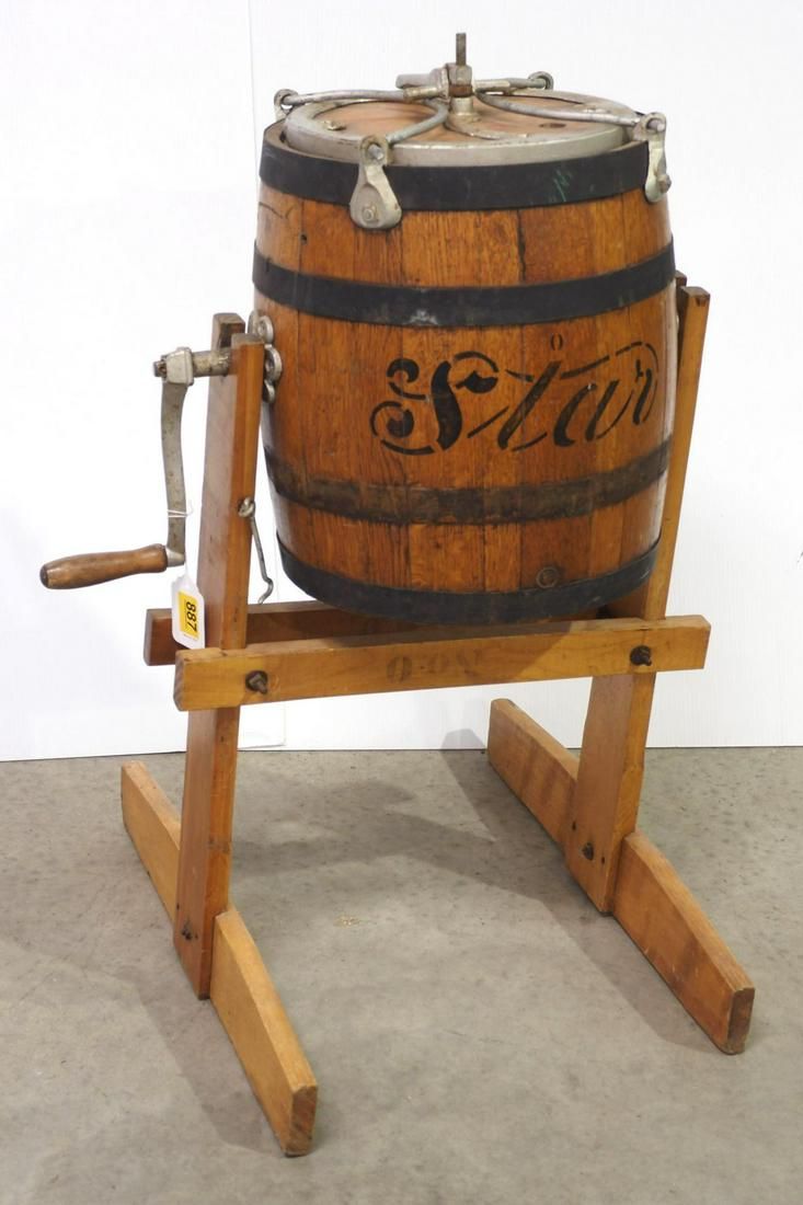 Lot 887: Hand-crank Star tumbling butter churn