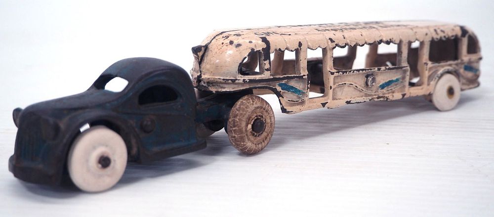 Lot 31: GMC Chicago Greyhound Lines Truck & Trailer