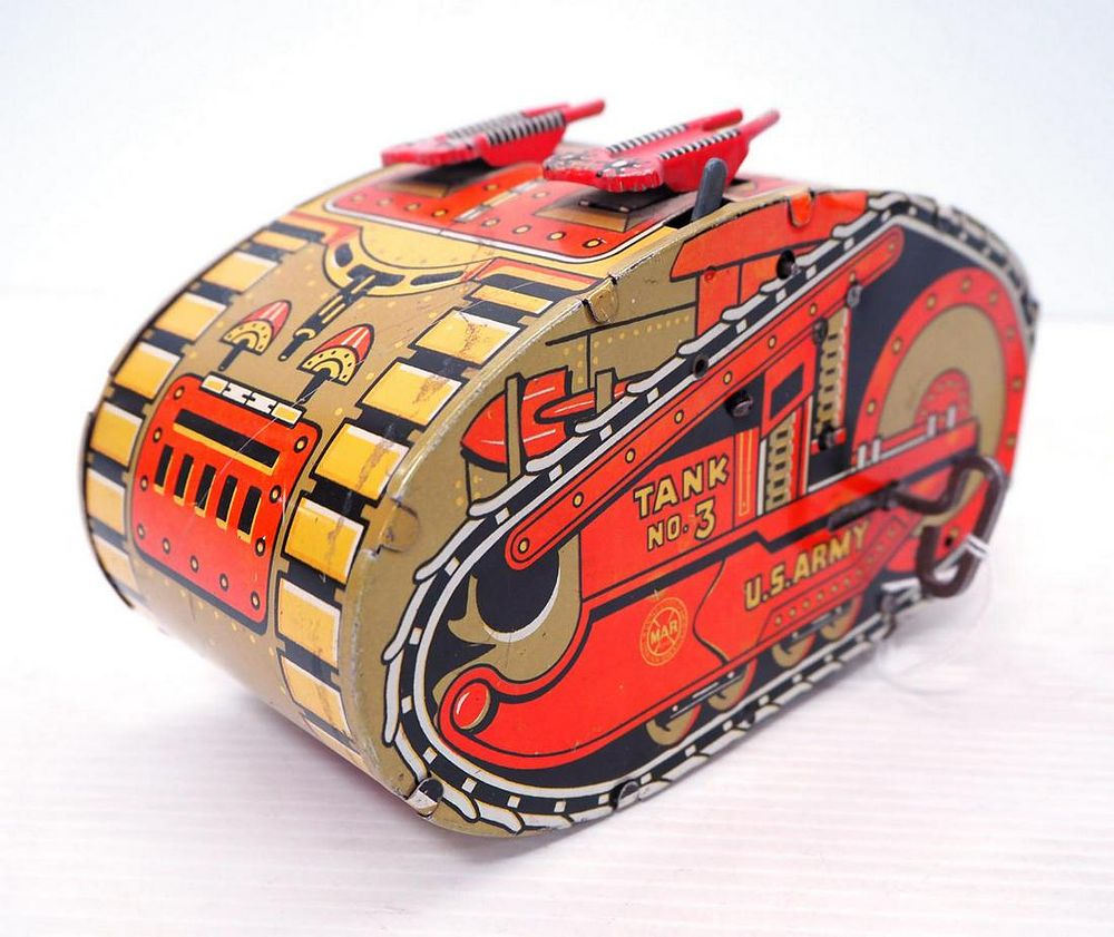 Lot 44: Marx Tin Wind-up US Army Tank