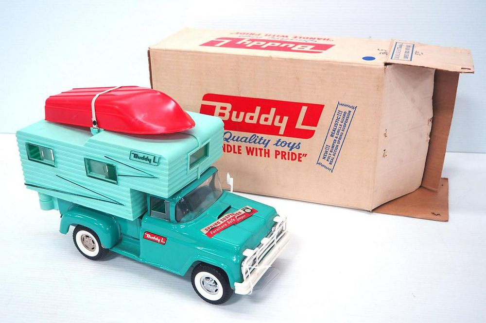 Lot 73: Buddy L Truck with Camper and Boat