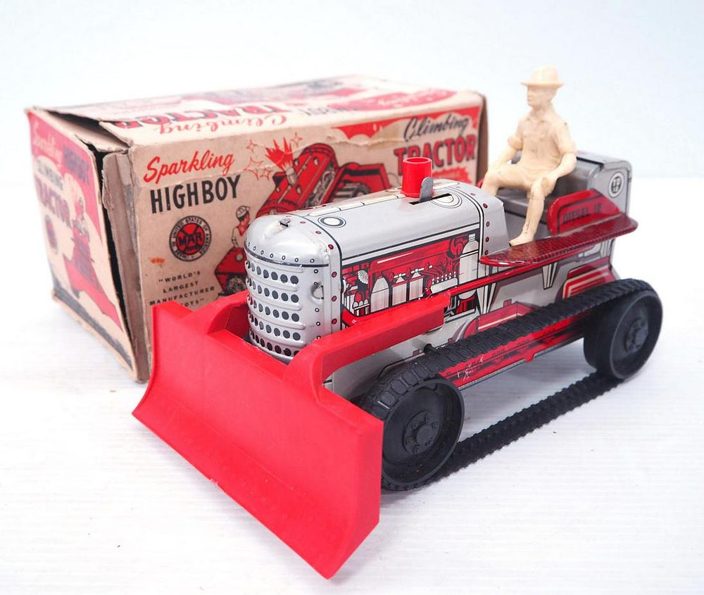 Lot 77: Marx Tin Wind-up Tractor