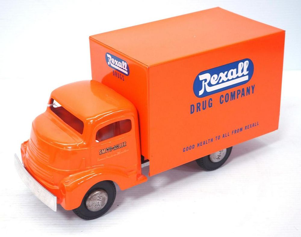 Lot 81: Smith Miller Rexall Drug Co. box Truck