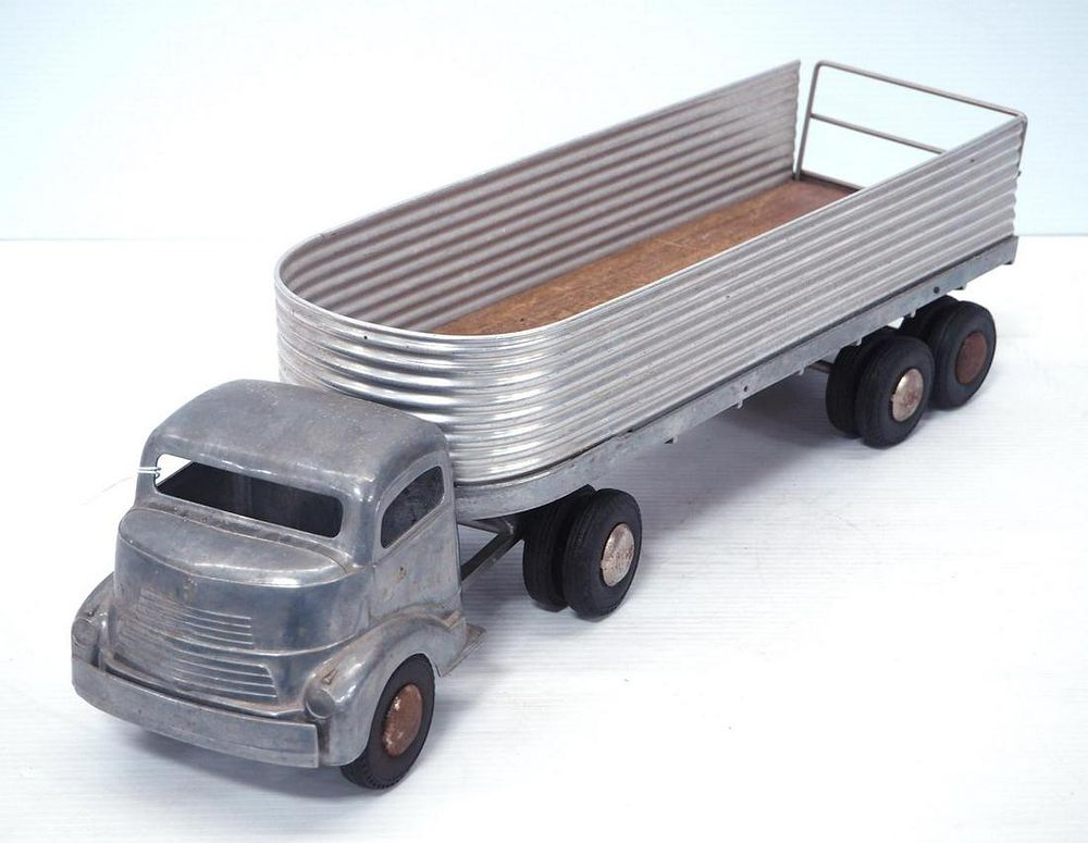 Lot 86: Smith Miller Grain Hauler