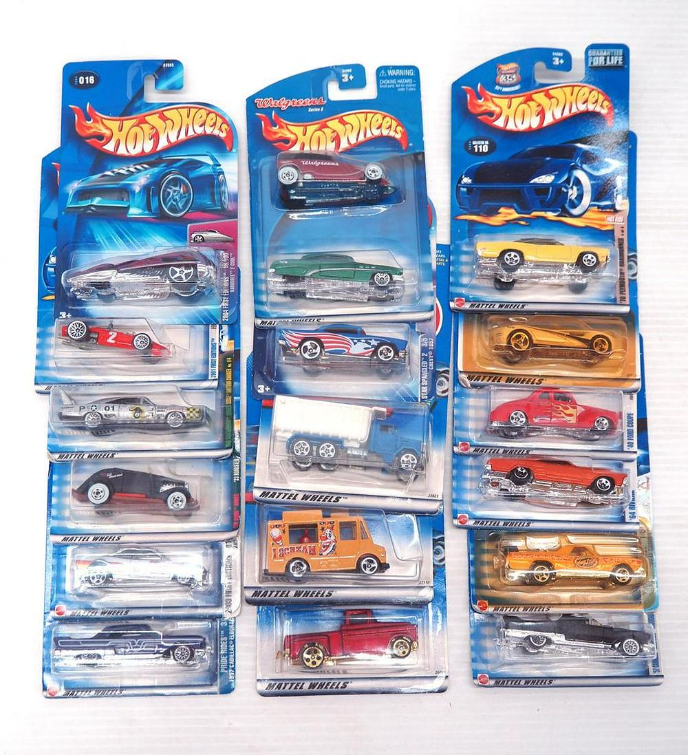Lot 98: (18) Hot Wheels