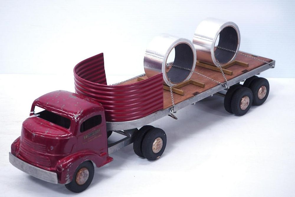 Lot 195: Smith Miller Flatbed