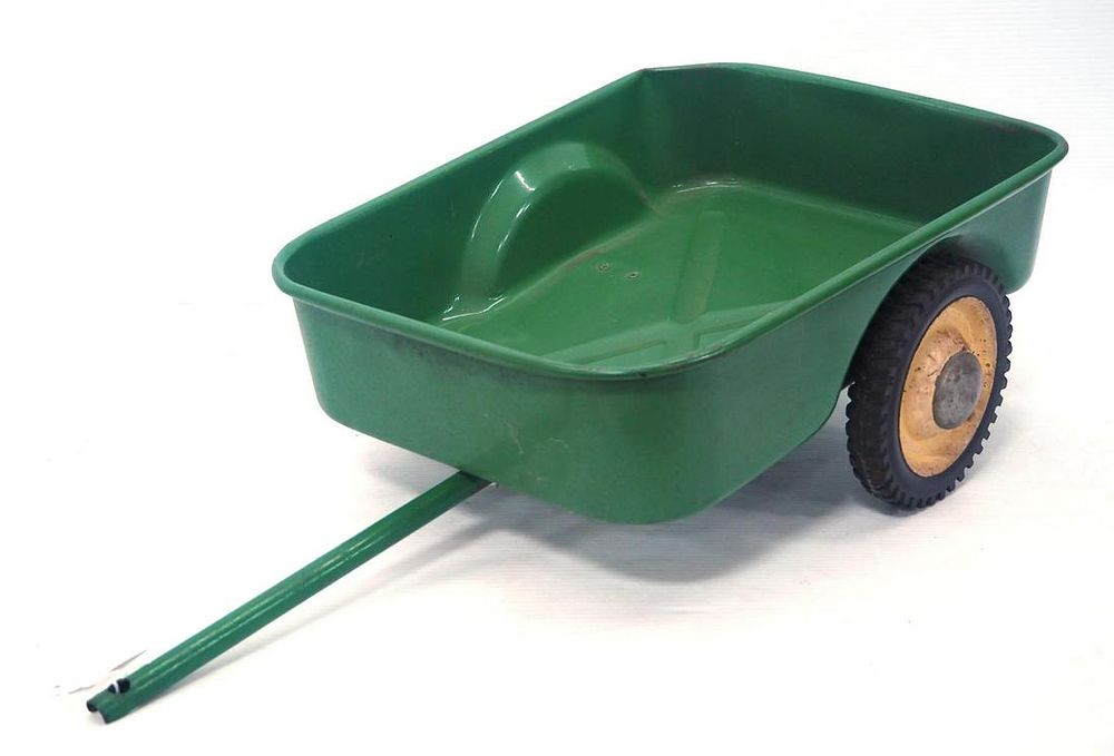 Lot 200: John Deere Pedal Tractor Trailer
