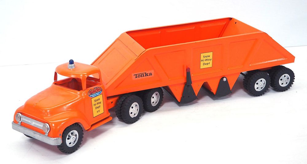 Lot 271: Tonka State Hi-Way Dept. Belly Dump Semi