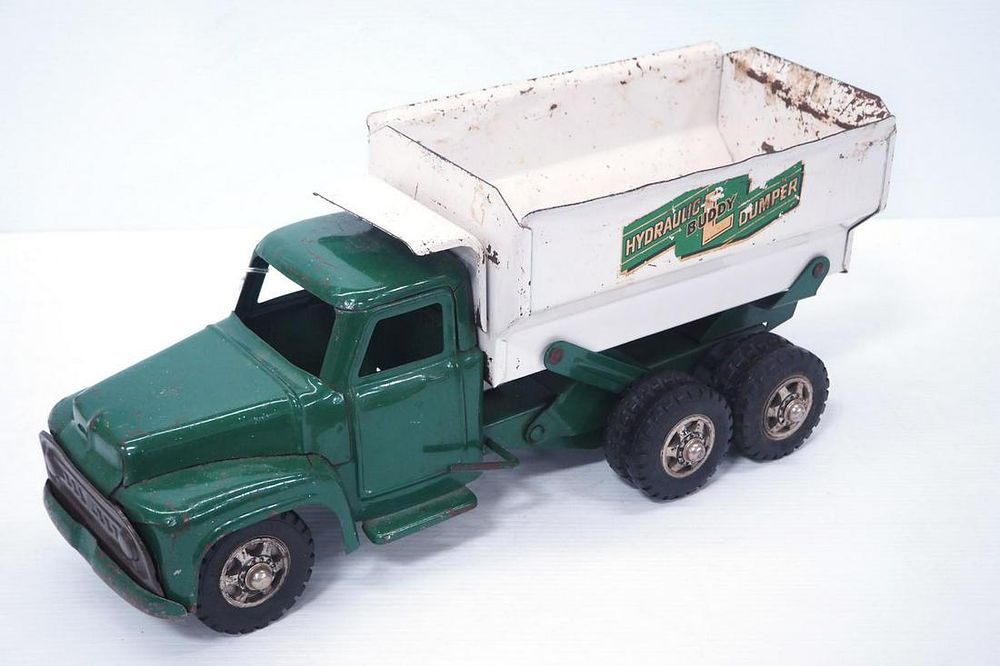 Lot 283: Buddy L pressed steel Hydraulic Dumper Truck
