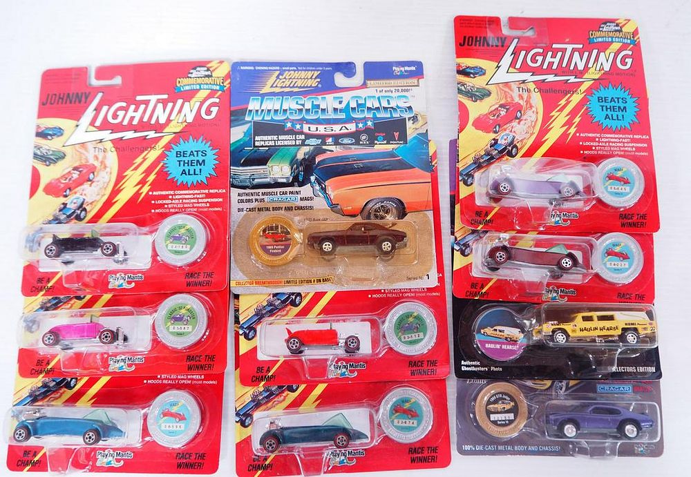 Lot 301: (10) Johnny Lightning Cars