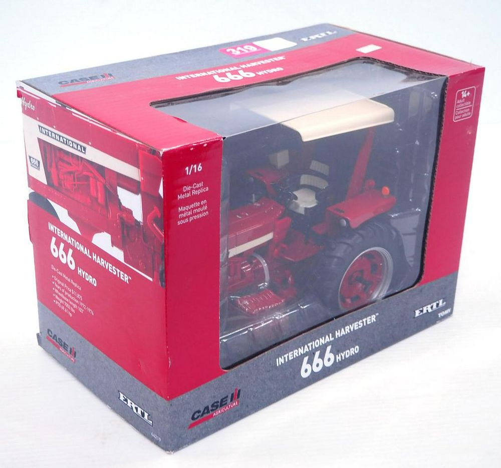 Lot 319: Ertl 1/16 scale IH 666 Hydro
