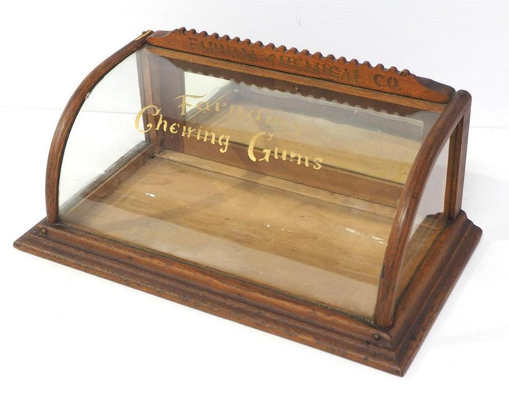 Lot 1631: Farnams Chewing Gum display case