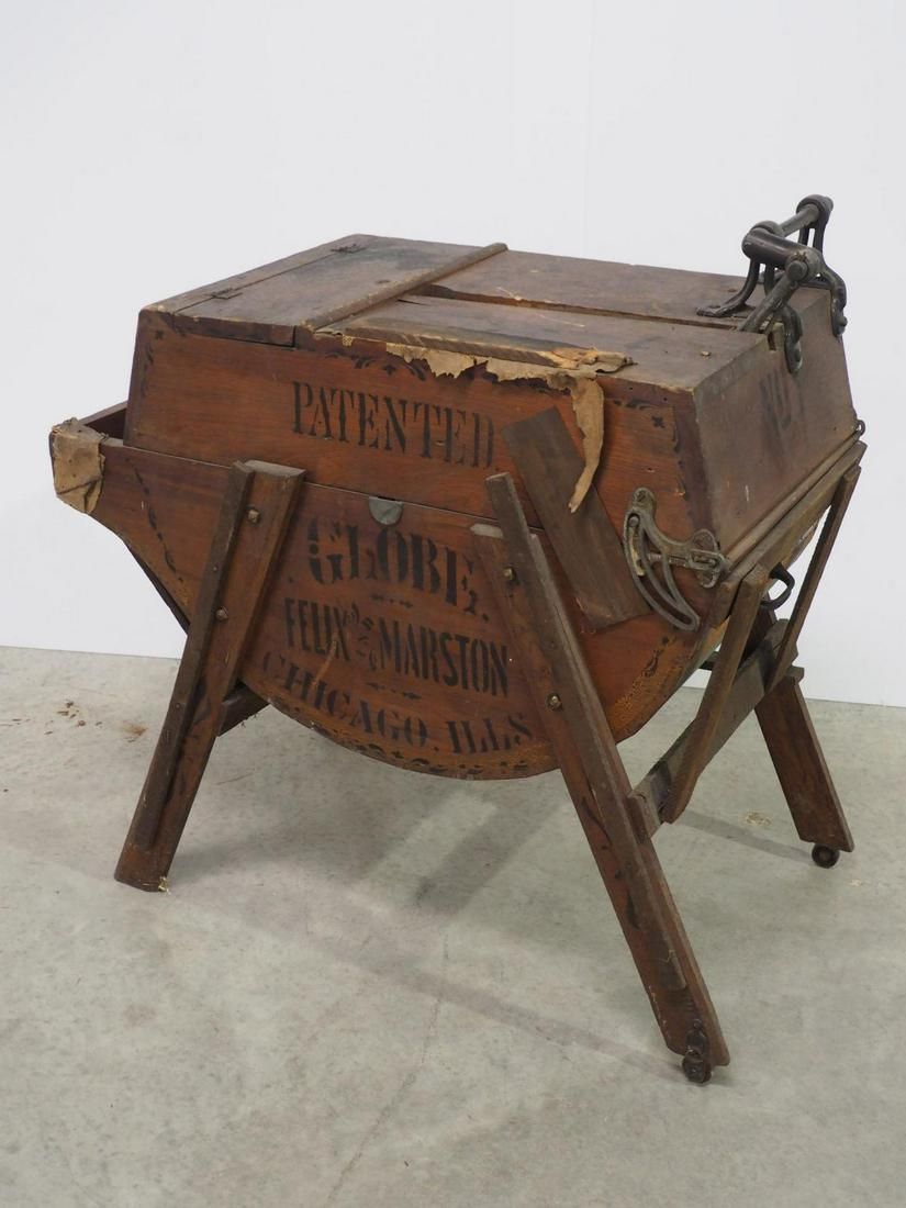 Lot 658: NOS Globe wash machine