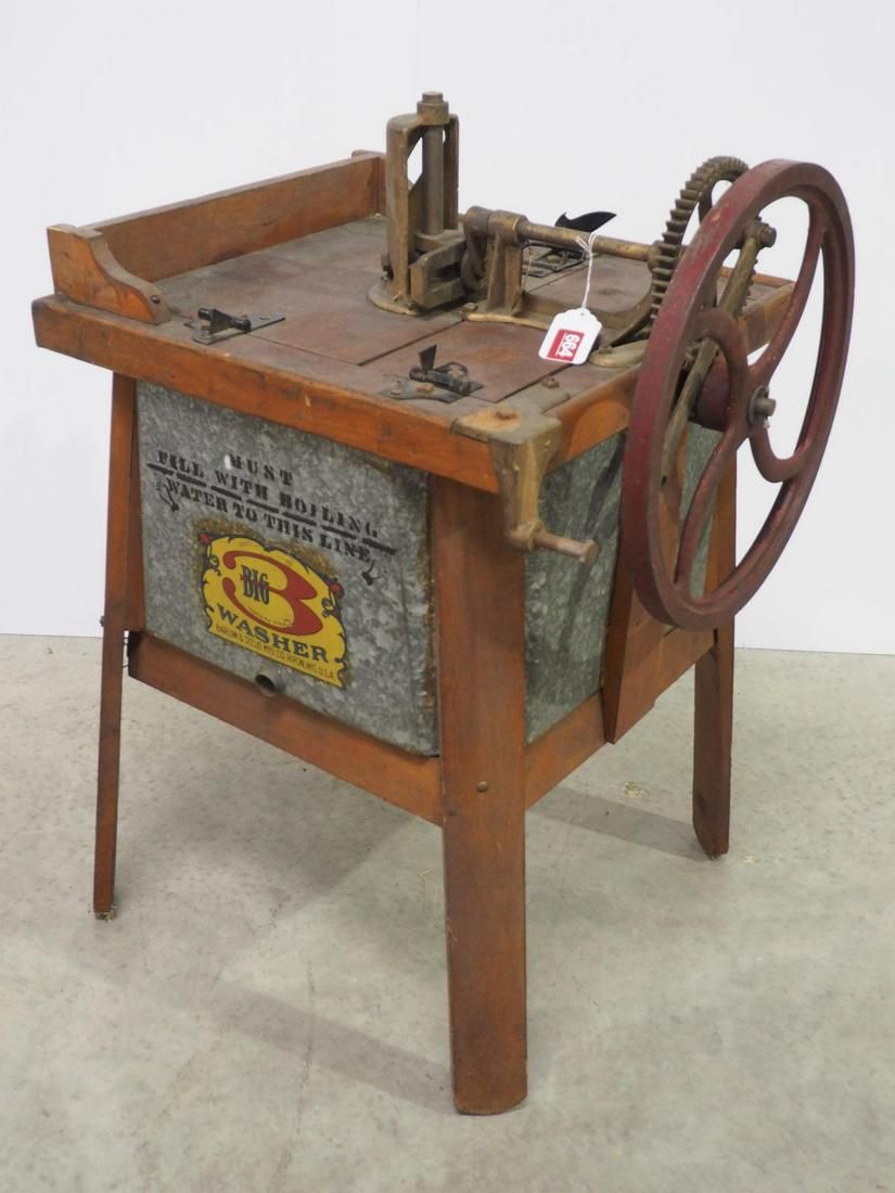 Lot 664: NOS Big 3 wash machine