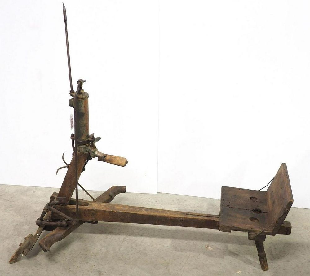 Lot 790: Pedal-type cow milker