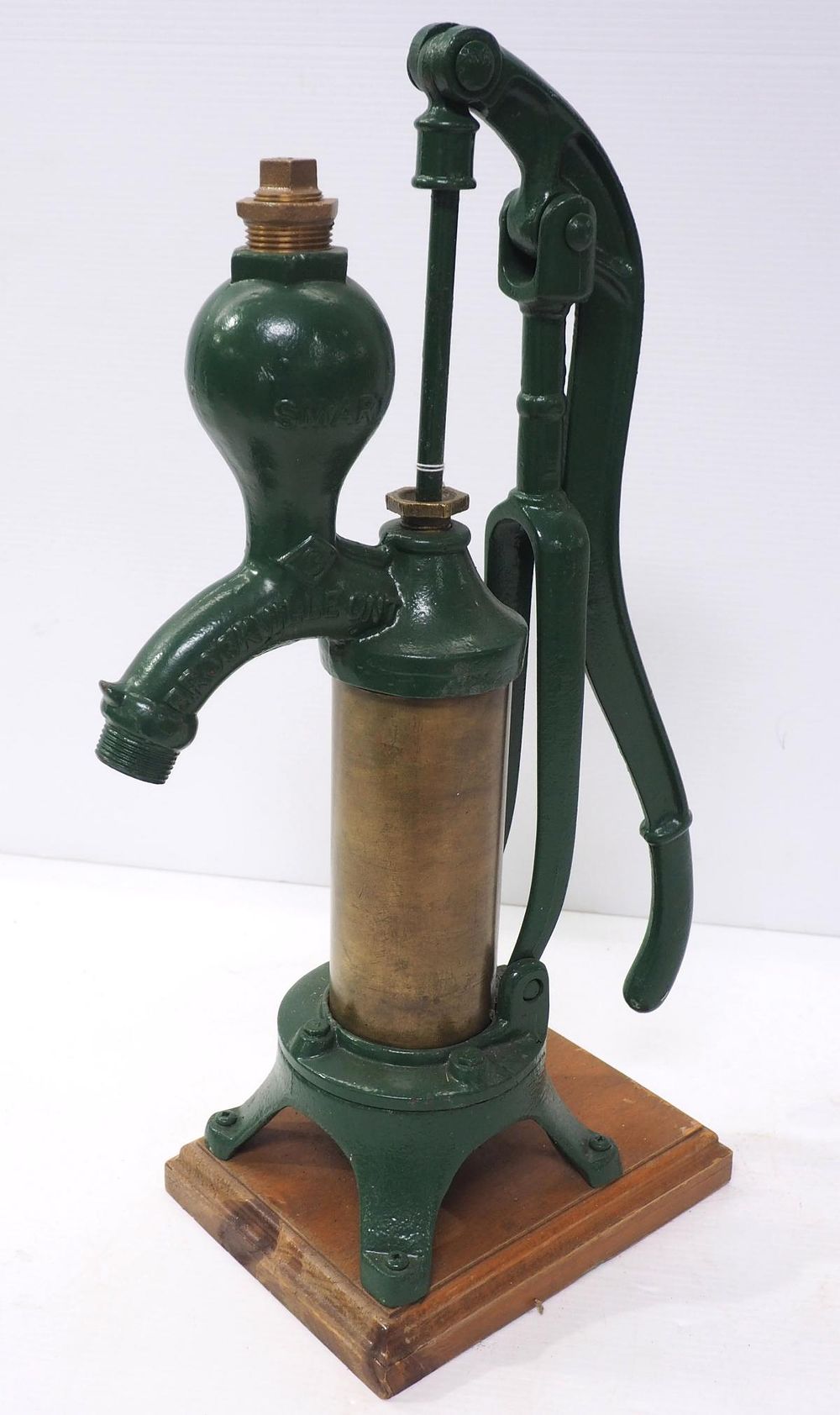 Lot 1282: Cast iron & brass "Smart" hand water pump