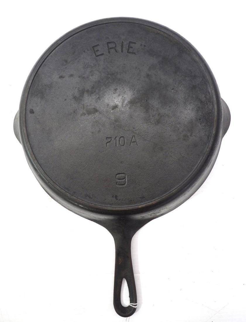Lot 2611: Erie No.9 cast iron skillet