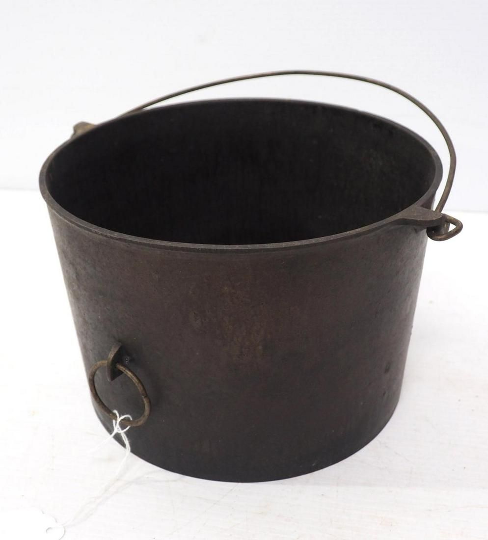 Lot 2709: Griswold No.8 Flat Bottom Kettle