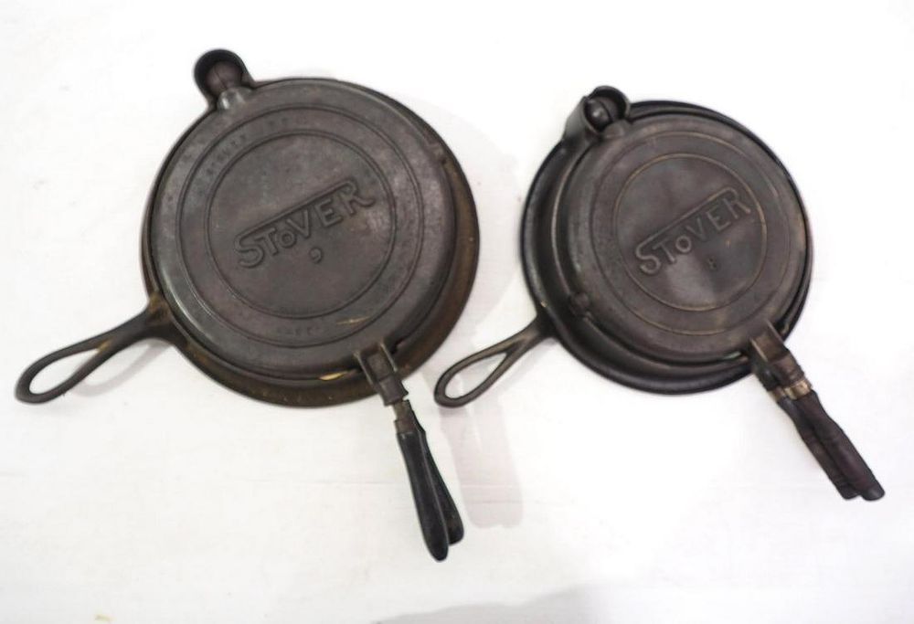 Lot 2732: (2) Stover waffle irons: No.8 / No.9