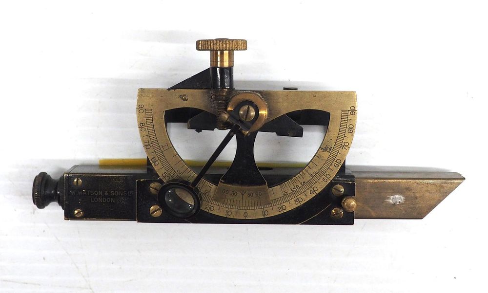 Lot 4173: Precision Sighting Level