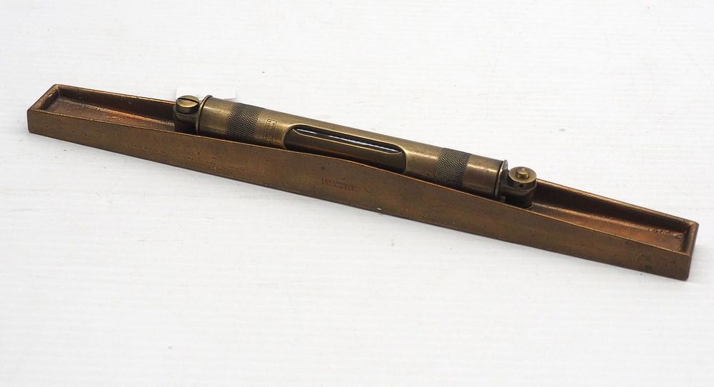 Lot 4181: RARE L.S. Starrett Level