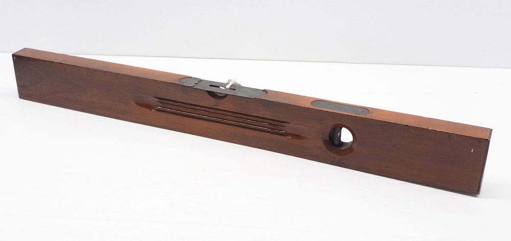 Lot 4206: Disston No.16 Level
