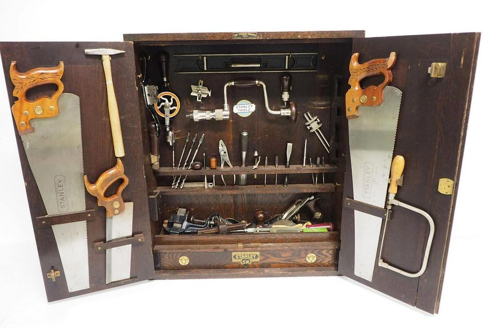 Lot 4268: Stanley Sweetheart Tool Cabinet