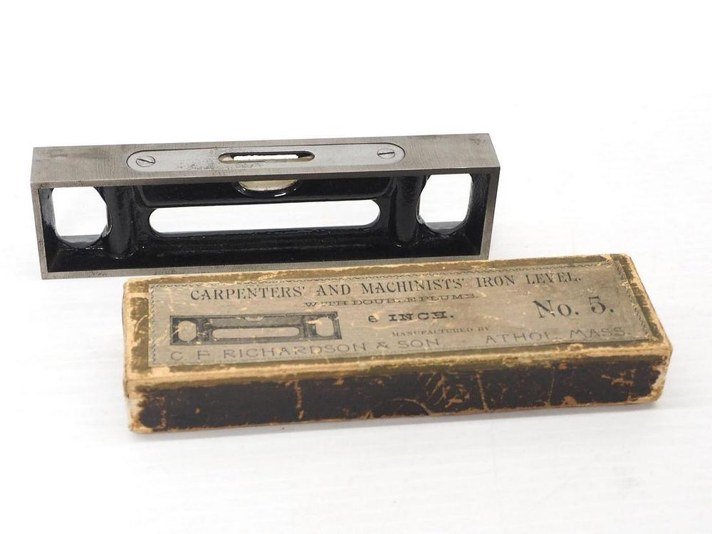 Lot 4325: C.F. Richardson No.5 Level