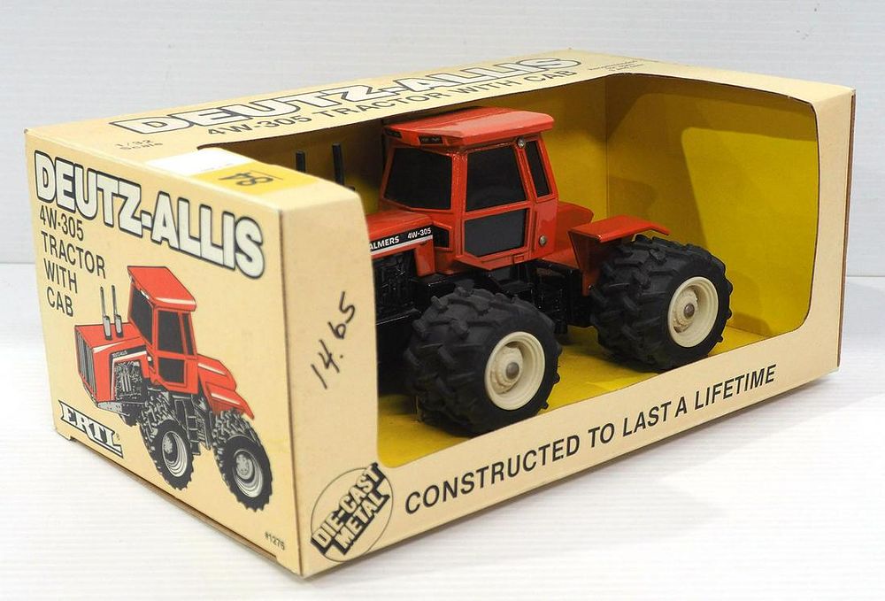 Lot 84: 1/32 scale Ertl Deutz-Allis 4W-305 with Cab