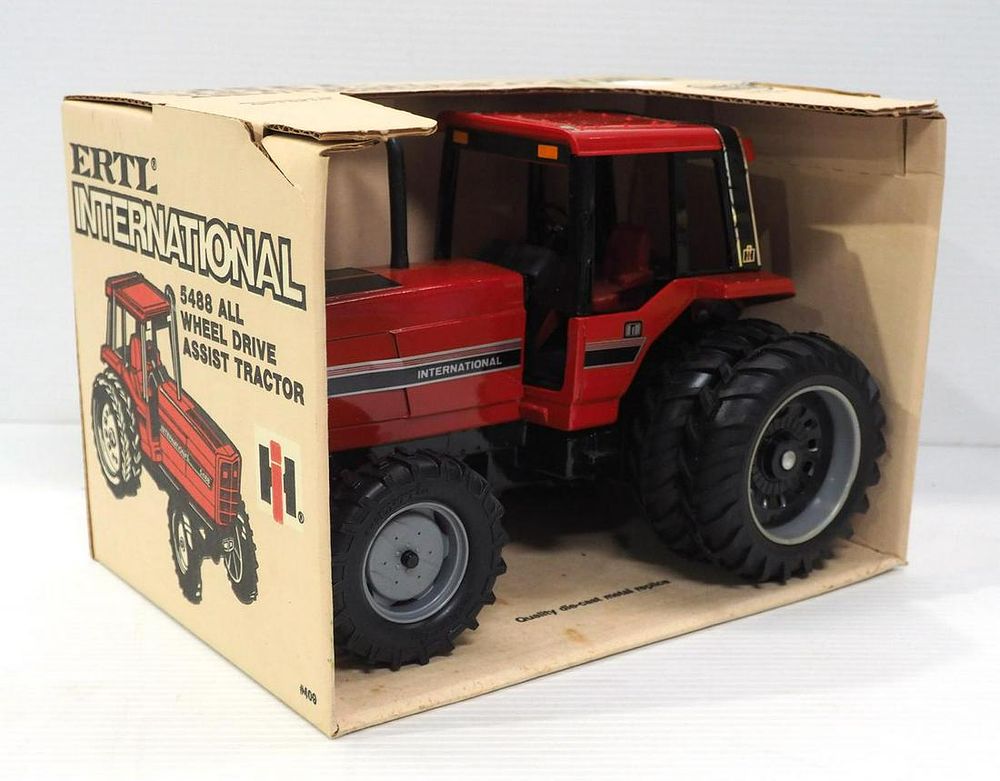 Lot 147: Ertl International 5488 All Wheel Drive Tractor