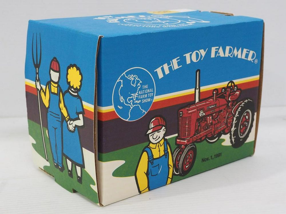 Lot 158: Ertl Toy Farmer Farmall Super MTA