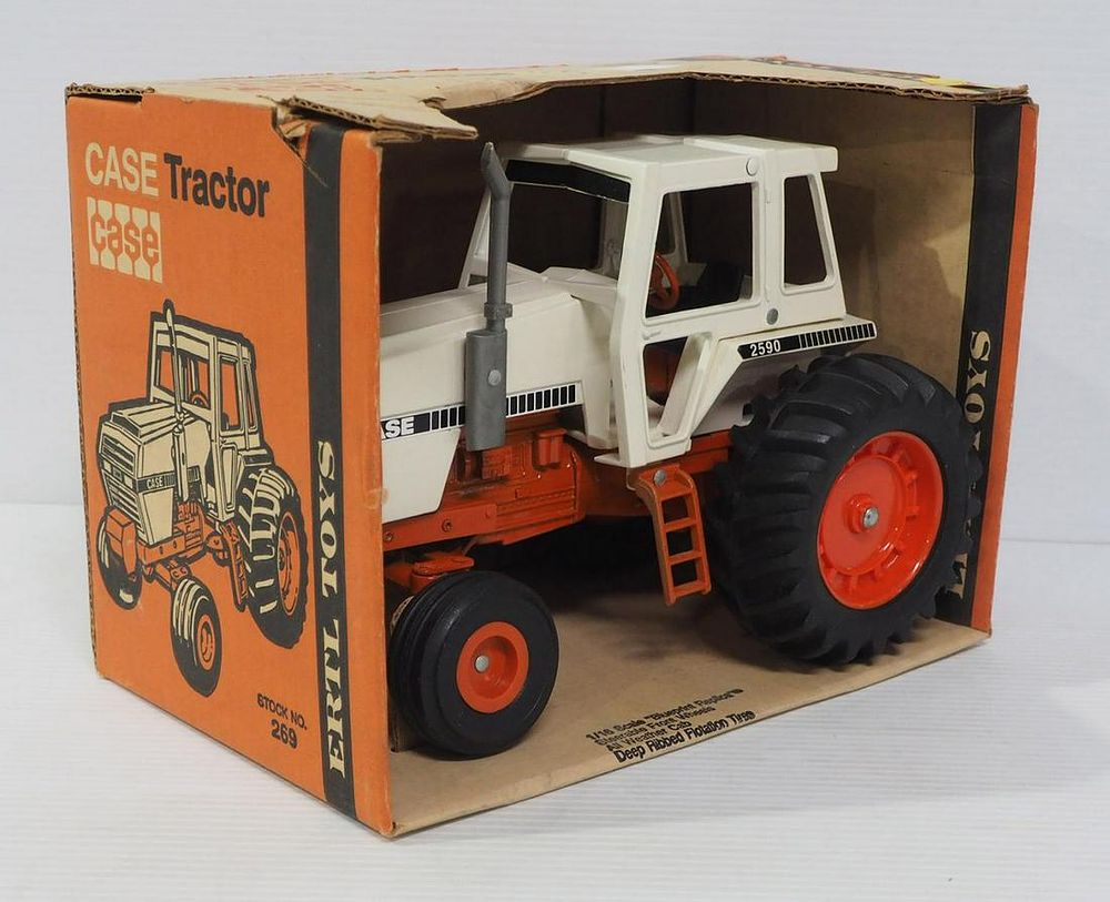 Lot 228: Ertl Case 2590