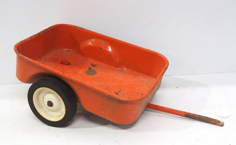 Lot 288: Allis Chalmers Pedal Tractor Trailer