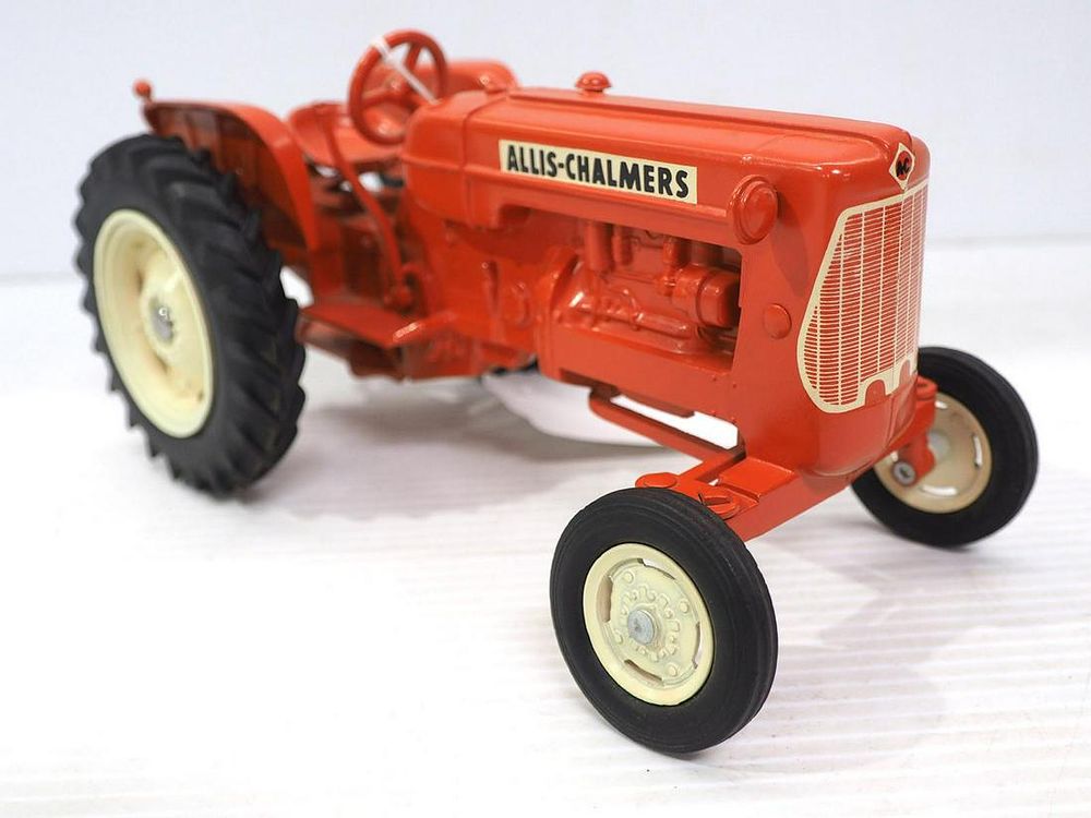 Lot 441: 1/64 scale Ertl Allis Chalmers D