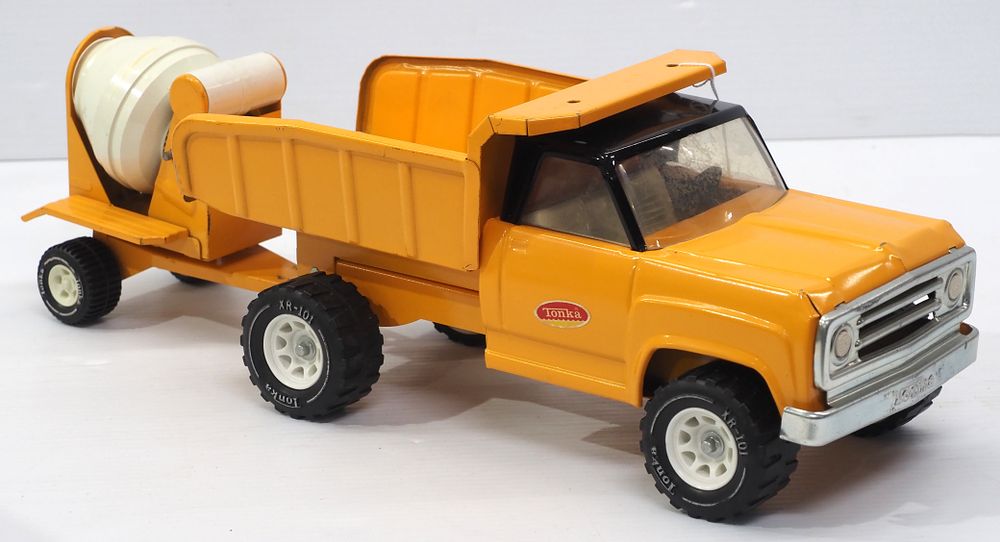 Lot 2088: 1960's Tonka dump truck with concrete mixer