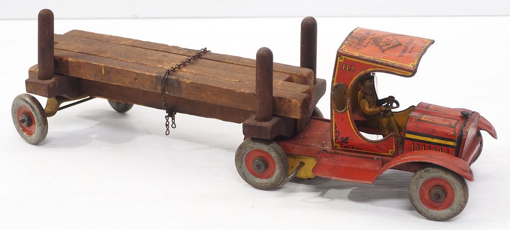 Lot 2224: Strauss wind-up Timber King No.112 log truck