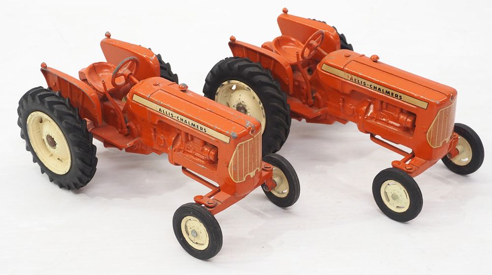 Lot 2283: (2) Ertl Allis Chalmers D17 tractors