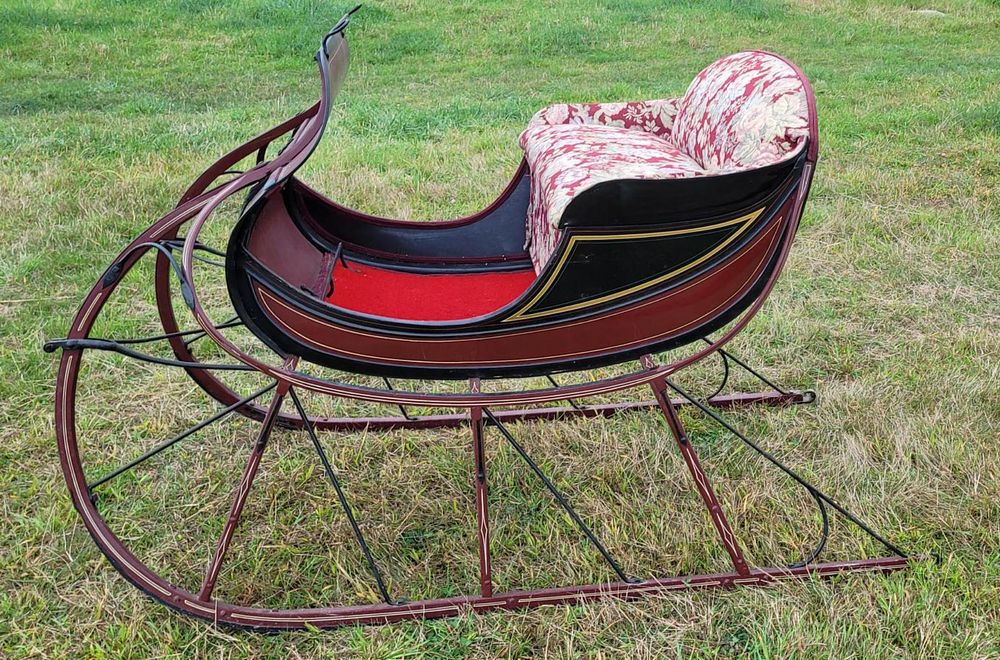 Lot 270: Albany Tub Sleigh
